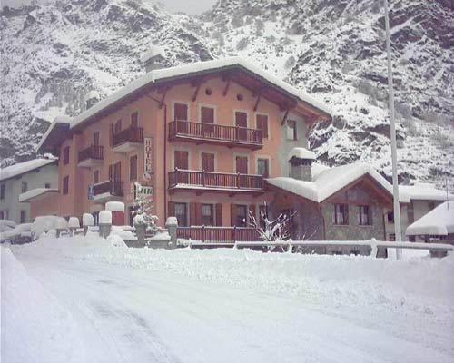 Hotel Beau Sejour Arvier Exterior foto
